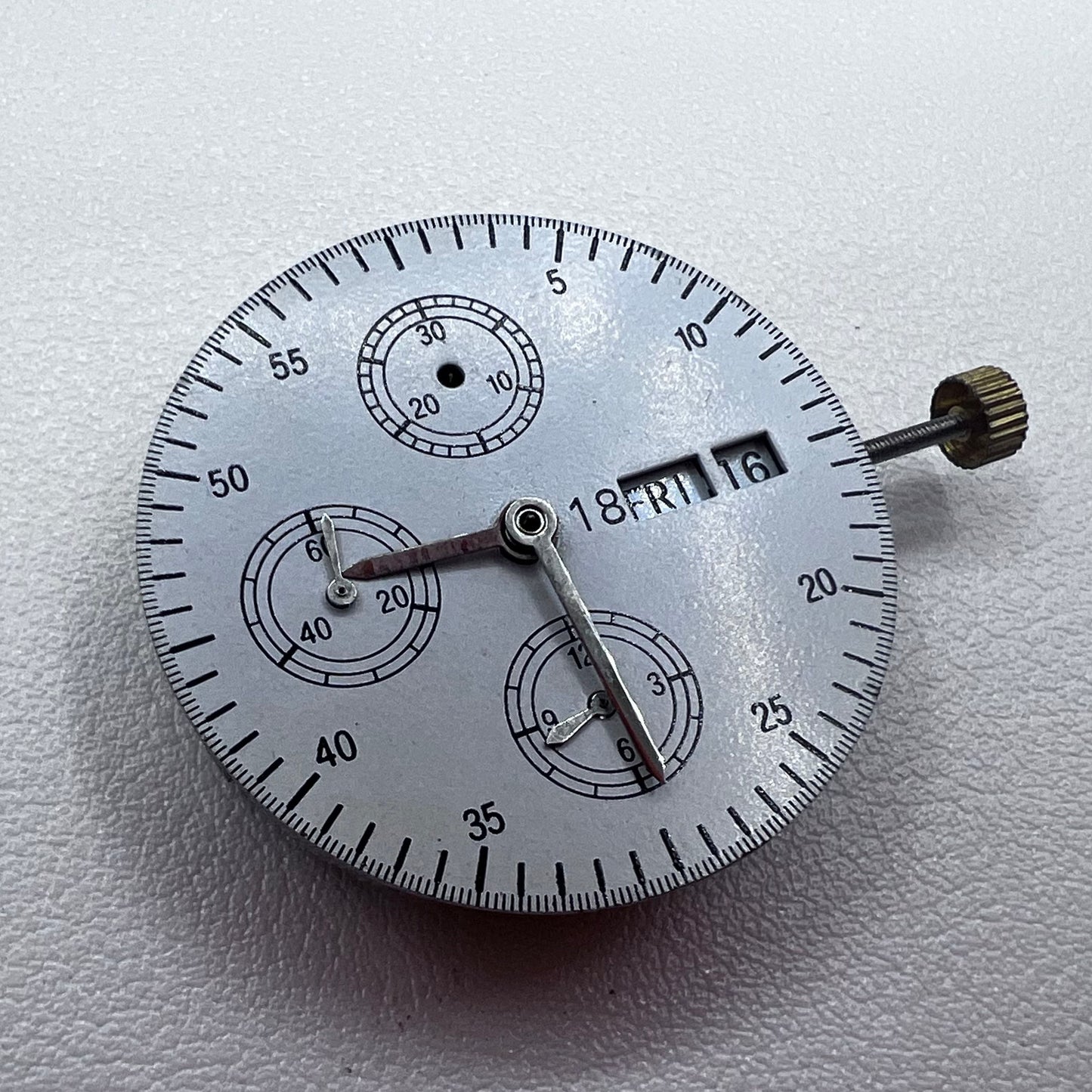 China Dandong 7750 Mechanical Movement Double Calendar Small Second@9