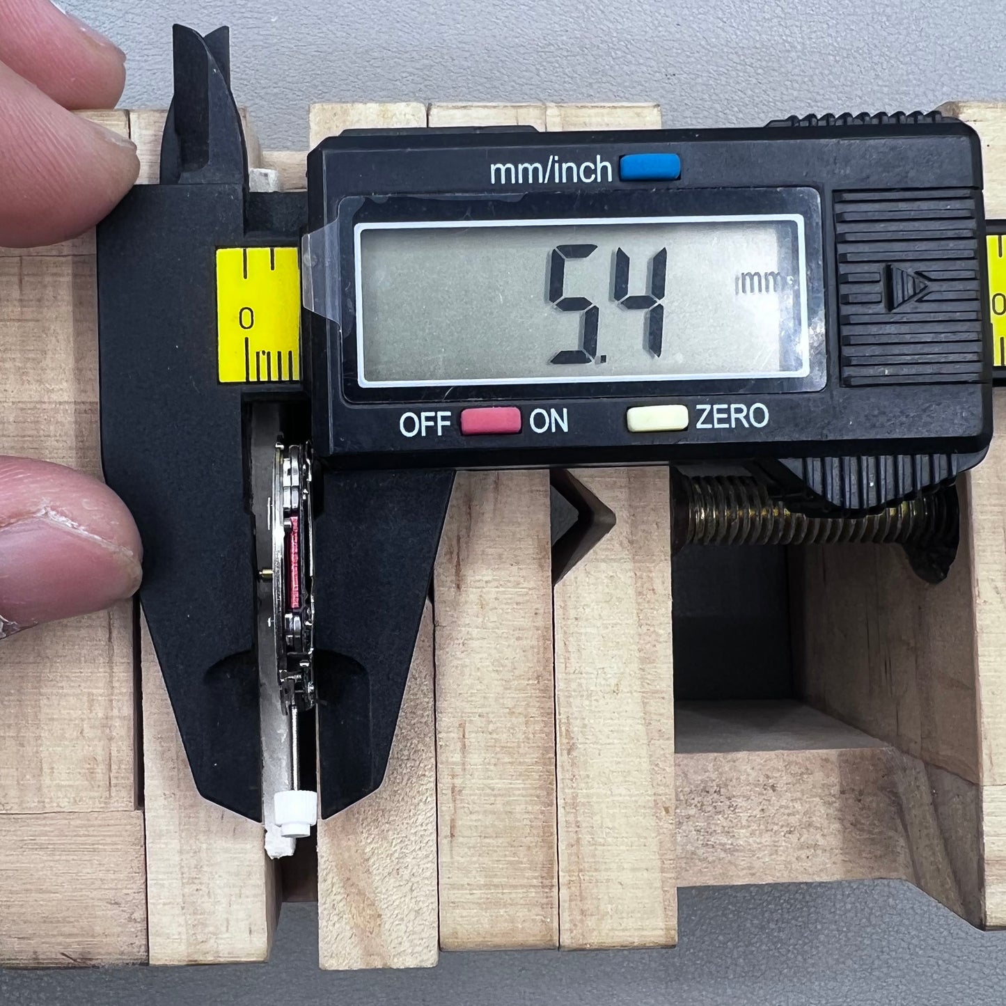 ISA 8161 Quartz Movement Date@6 White Disk 6 Hands ISA 8171 Replacement