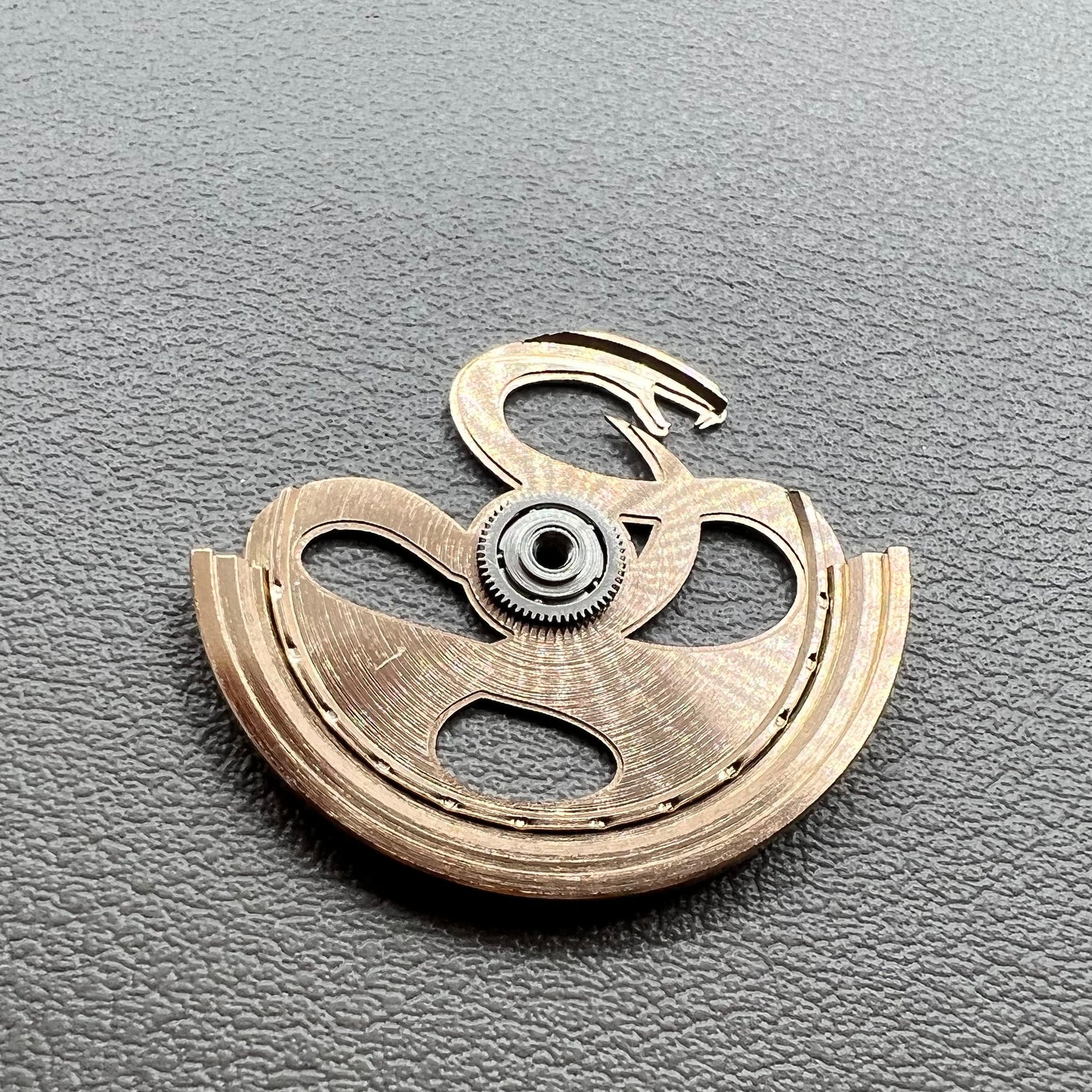 Rose gold snake pattern rotor for NH34 NH35 NH36 NH38 watch movements, elegant watch accessory.