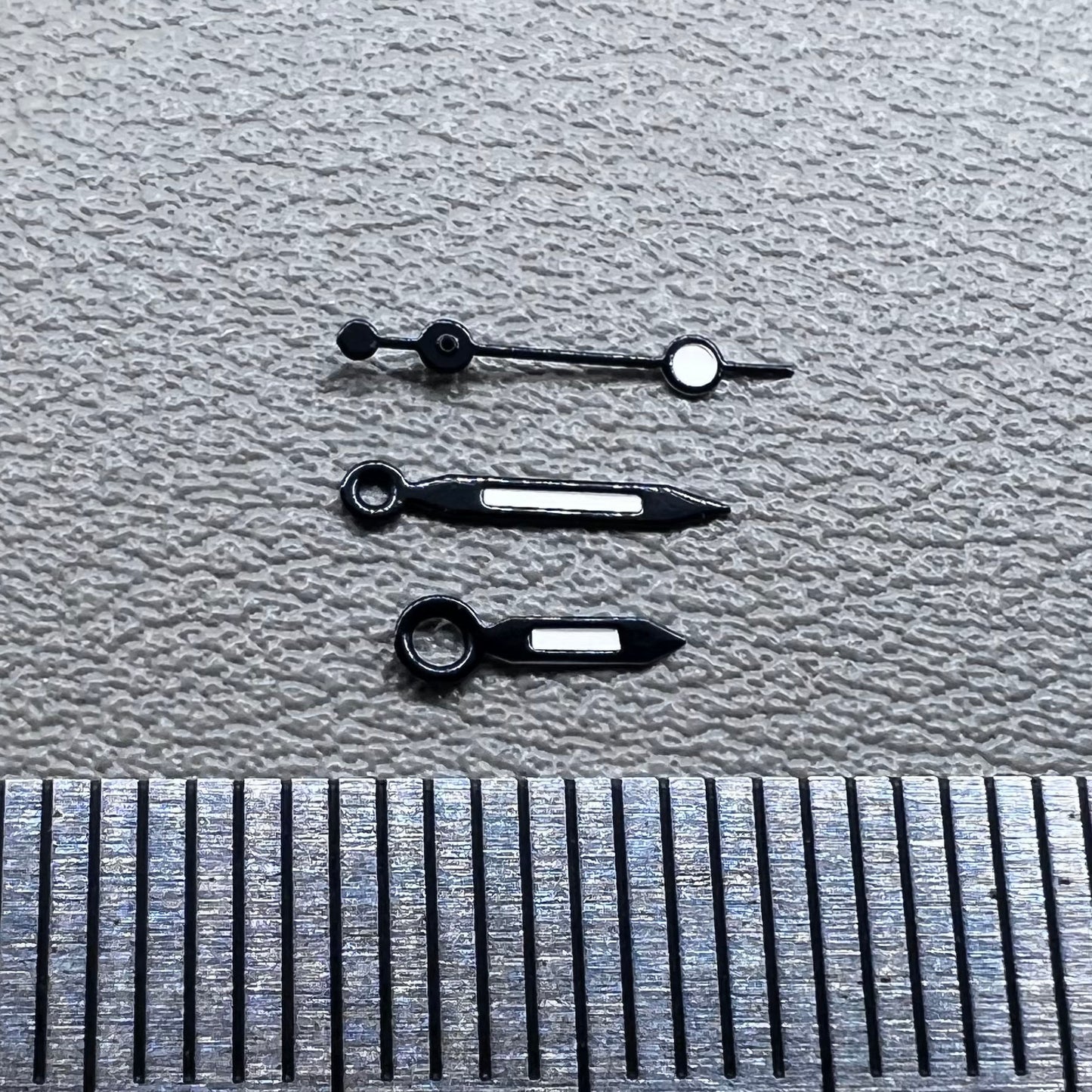 2 Sets Green Lume Black Painted Trim Hands Set for Miyota 2035 2115 2105 2305