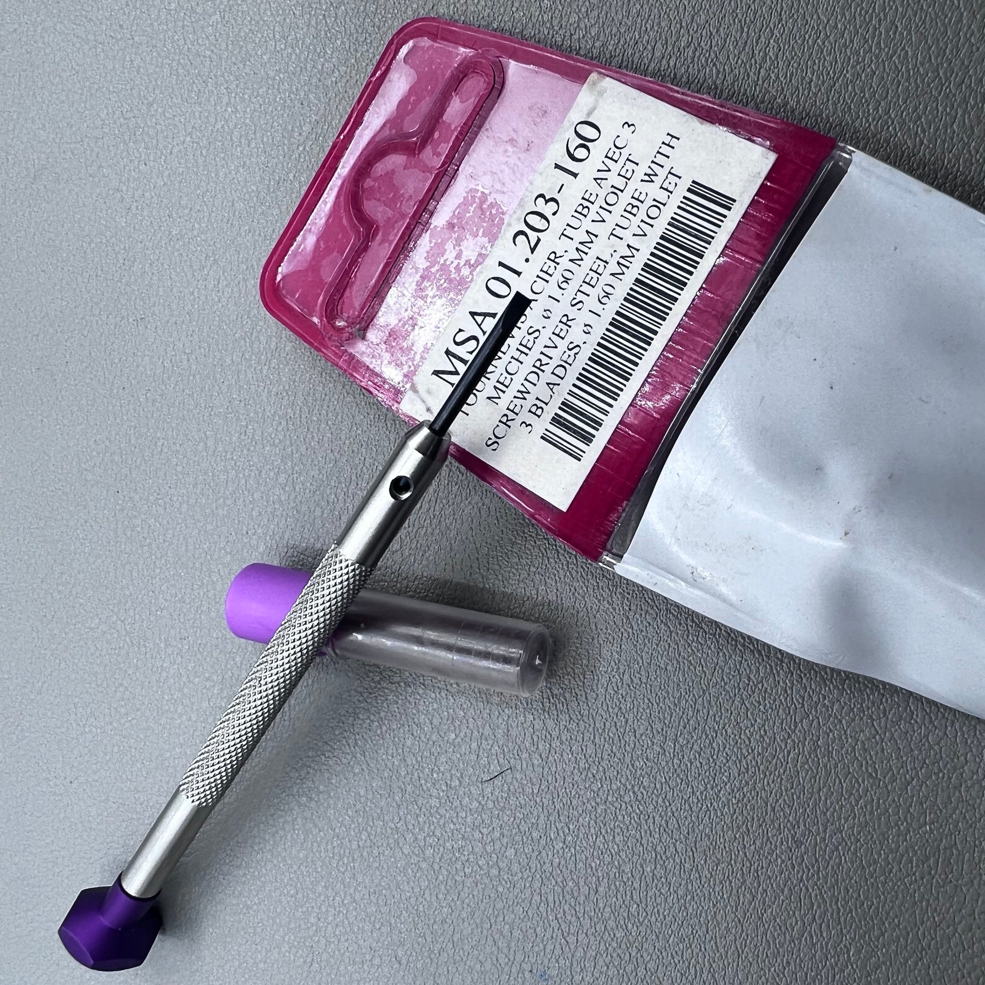 Horotec MSA01-201-160 precision screwdrivers 1.60mm with spare blades for watch repair accessories.