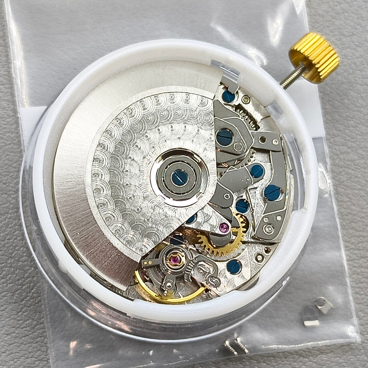 Dandong 7753 7750 Automatic Mechanical Movement Small Second@9 Date@4.5