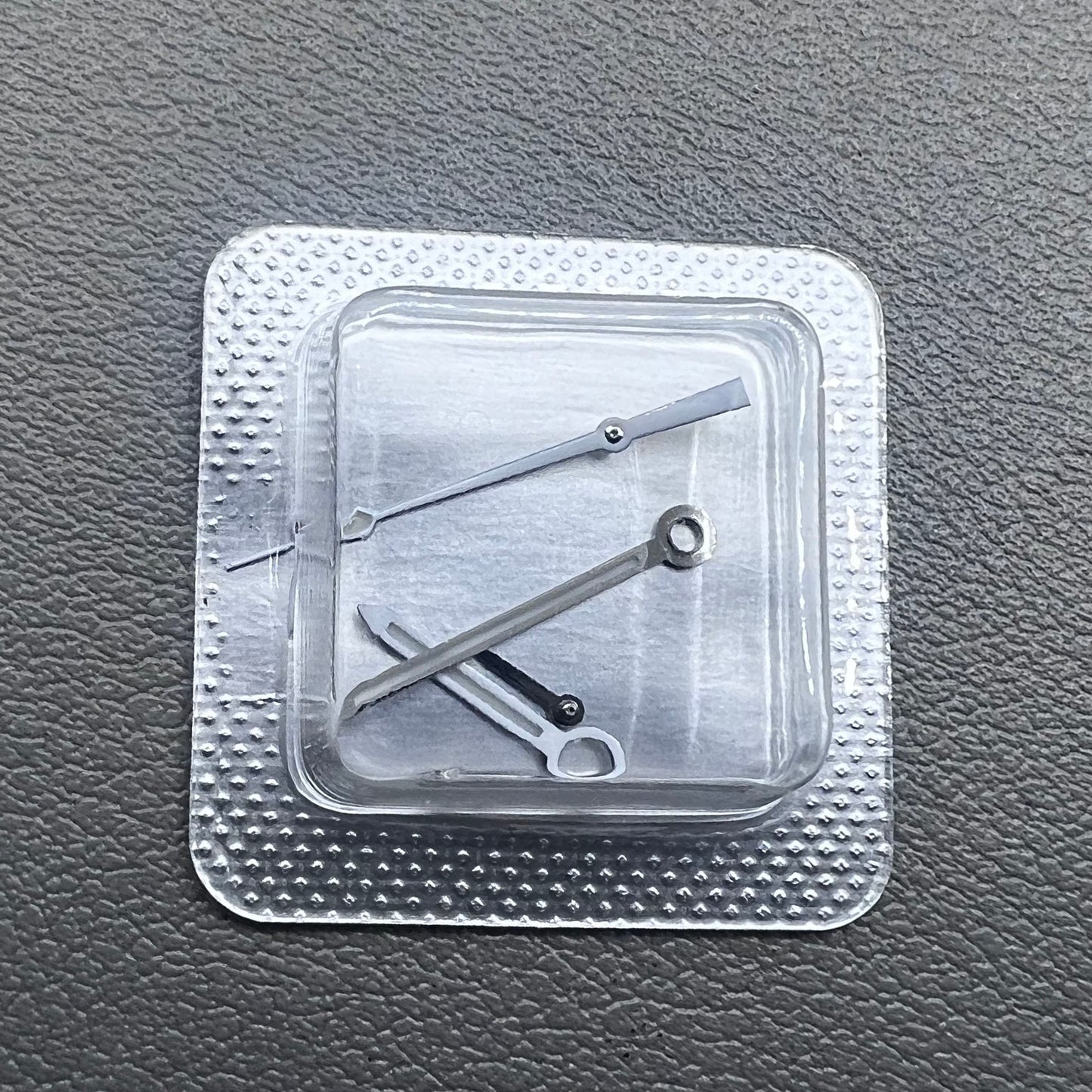 Silver trim white second hand for Speedmaster Seamaster watches, compatible with ETA Dandong 7750 movement, brand precision.