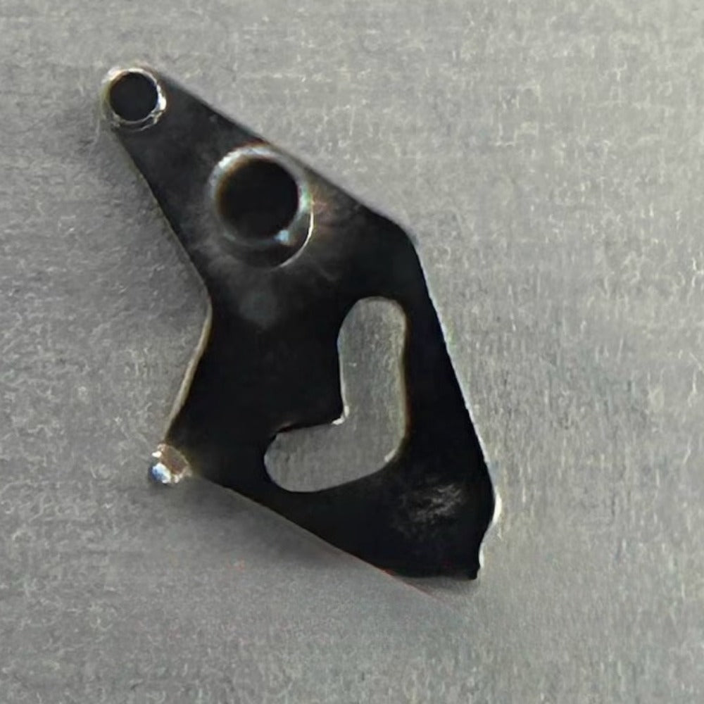 Setting lever for Swiss ETA2000 watch movement, precise fit for seamless time adjustment, quality replacement part.