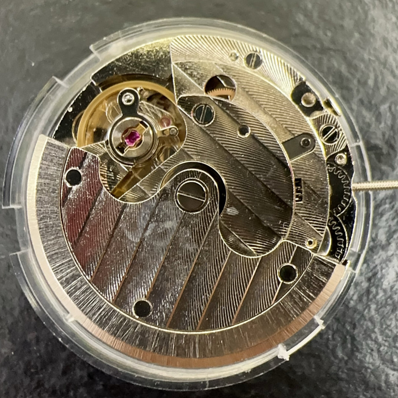 T16 Seagull ST1690 GMT watch showing 4 hands and small second for precise timekeeping.