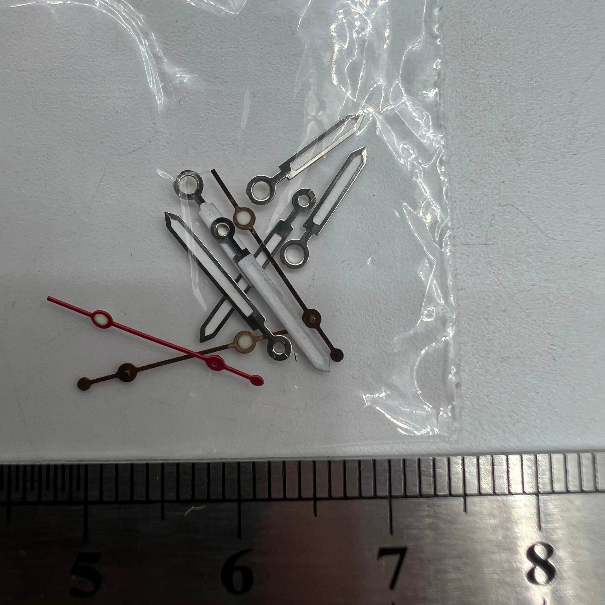 Luminous watch hands for Miyota 2035 movement, improving night-time readability in watch accessories.