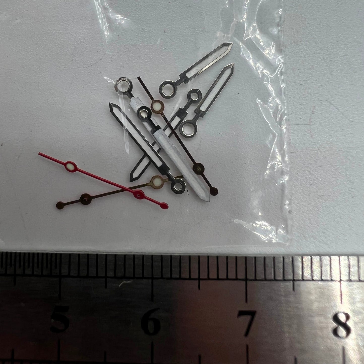 Luminous watch hands for Miyota 2035 quartz, enhancing low-light readability ? P1-H2-C22.