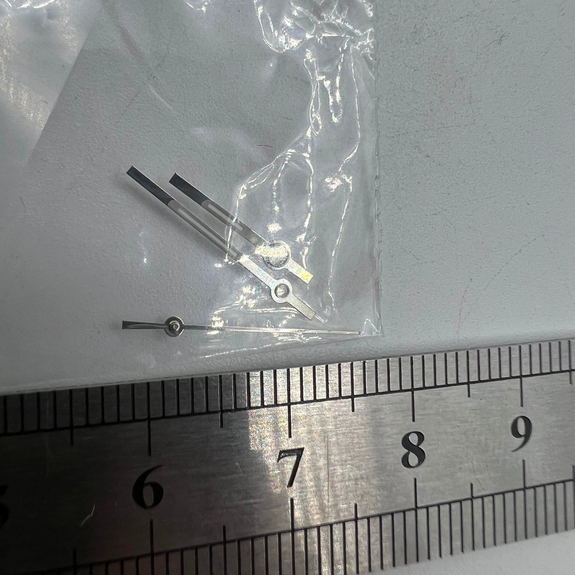 Luminous watch hands for Ronda 5030.D quartz movement, enhancing visibility and style in watch accessories.