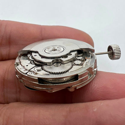 Seagull ST2525 automatic watch movement featuring big date at 12 for precise timekeeping.
