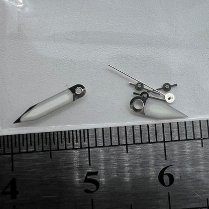 Aiguilles de montre lumineuses vertes avec garniture argentée 10 x 10 x 8 mm pour mouvement Miyota FS00