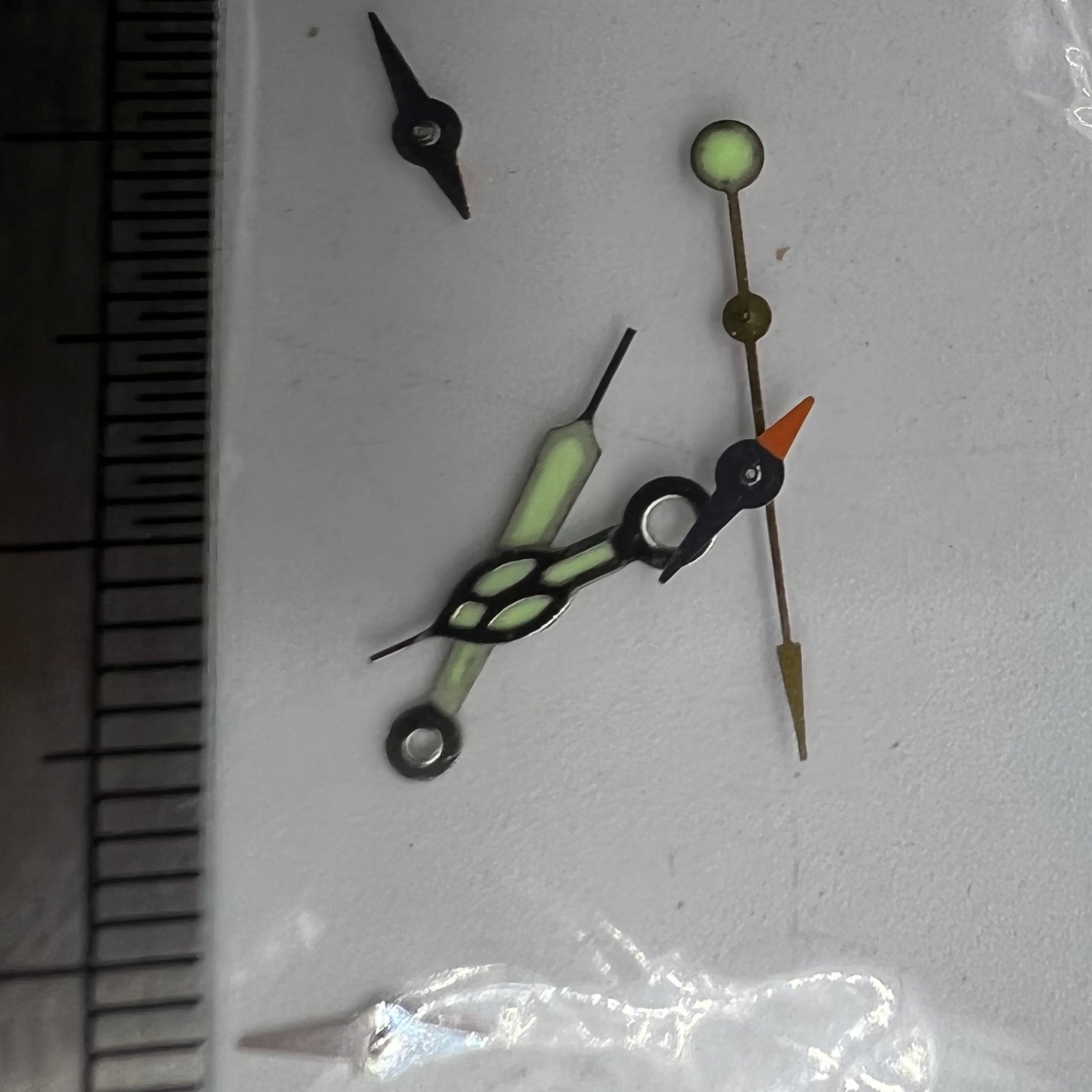 Red second hand with green luminous tip, 11.5mm length, compatible with Miyota OS10/20/60/80 watches.