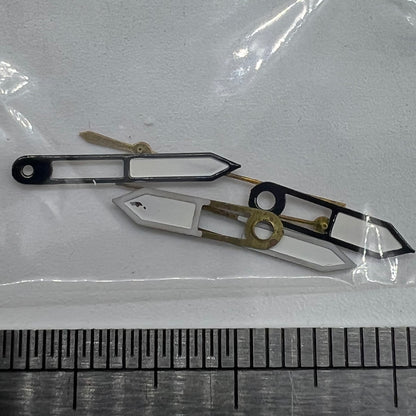 Red second hand with black trim designed for Miyota 2035 quartz watches, P1-H4-C100 accessory.