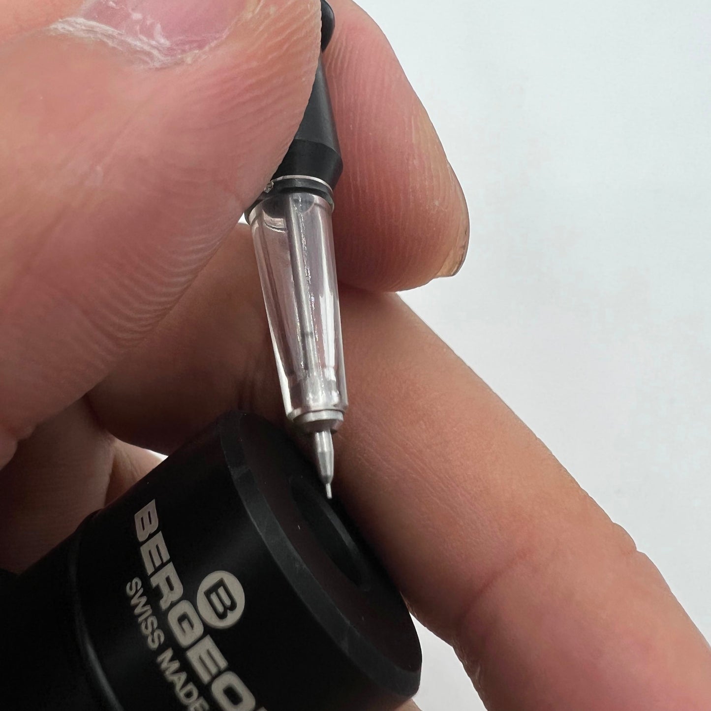 Bergeon 7718-1A precision automatic watch oiler tool for lubricating timepieces with accuracy