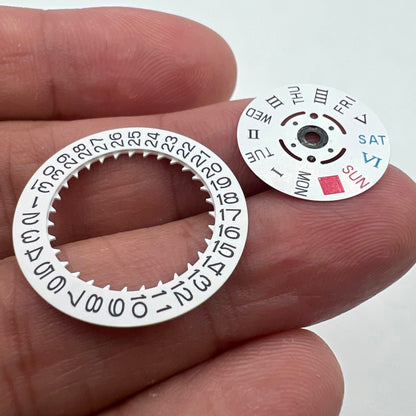 White date and week disk wheel with Roman and English fonts for NH36 movement, perfect for watch repairs and customization.