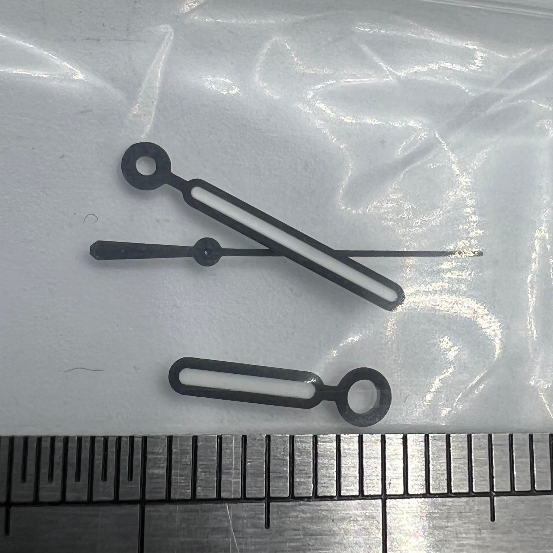 Green luminous watch hands with black trim for NH35A/NH36A movement by BB11, ideal for precise timekeeping.