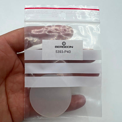 Set of 2 Bergeon 5393-P40 non-slip silicon case cushions for precise watch repair.