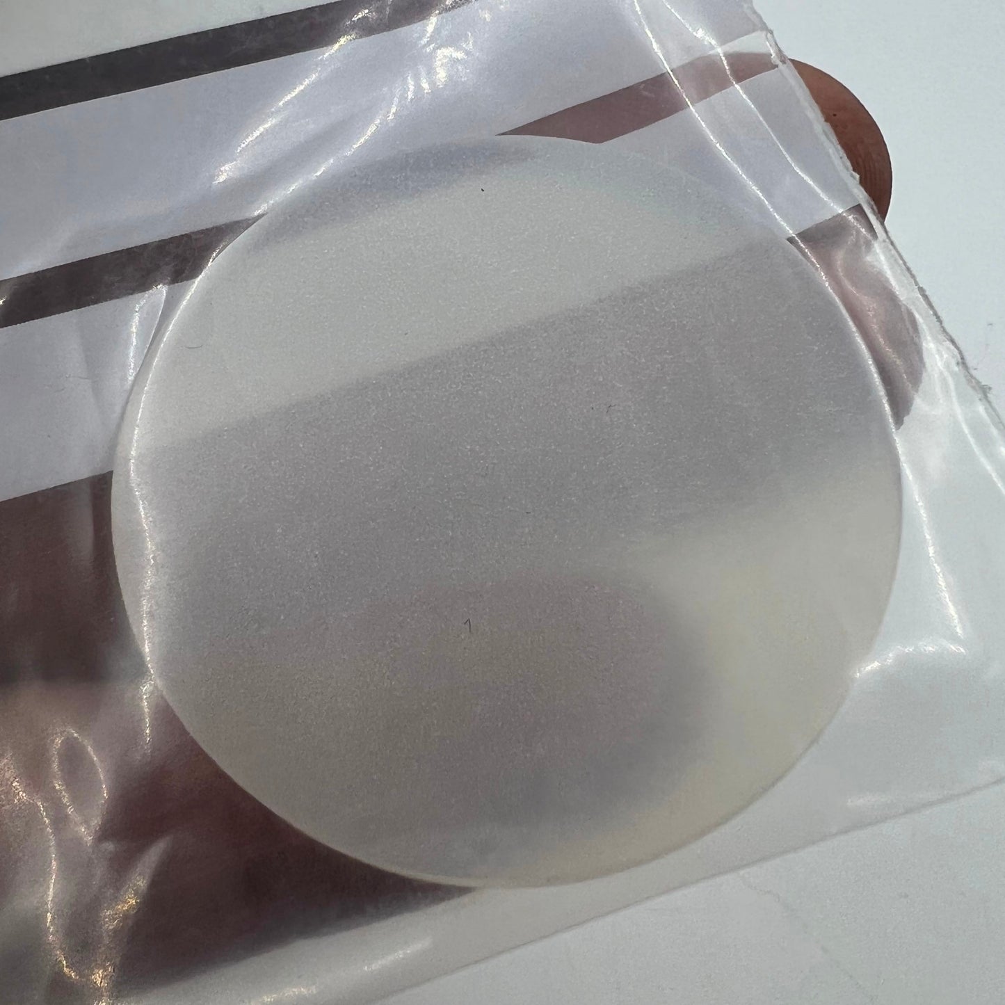 Bergeon 5393-P40 non-slip silicon cushions set for secure watch case repair and maintenance.