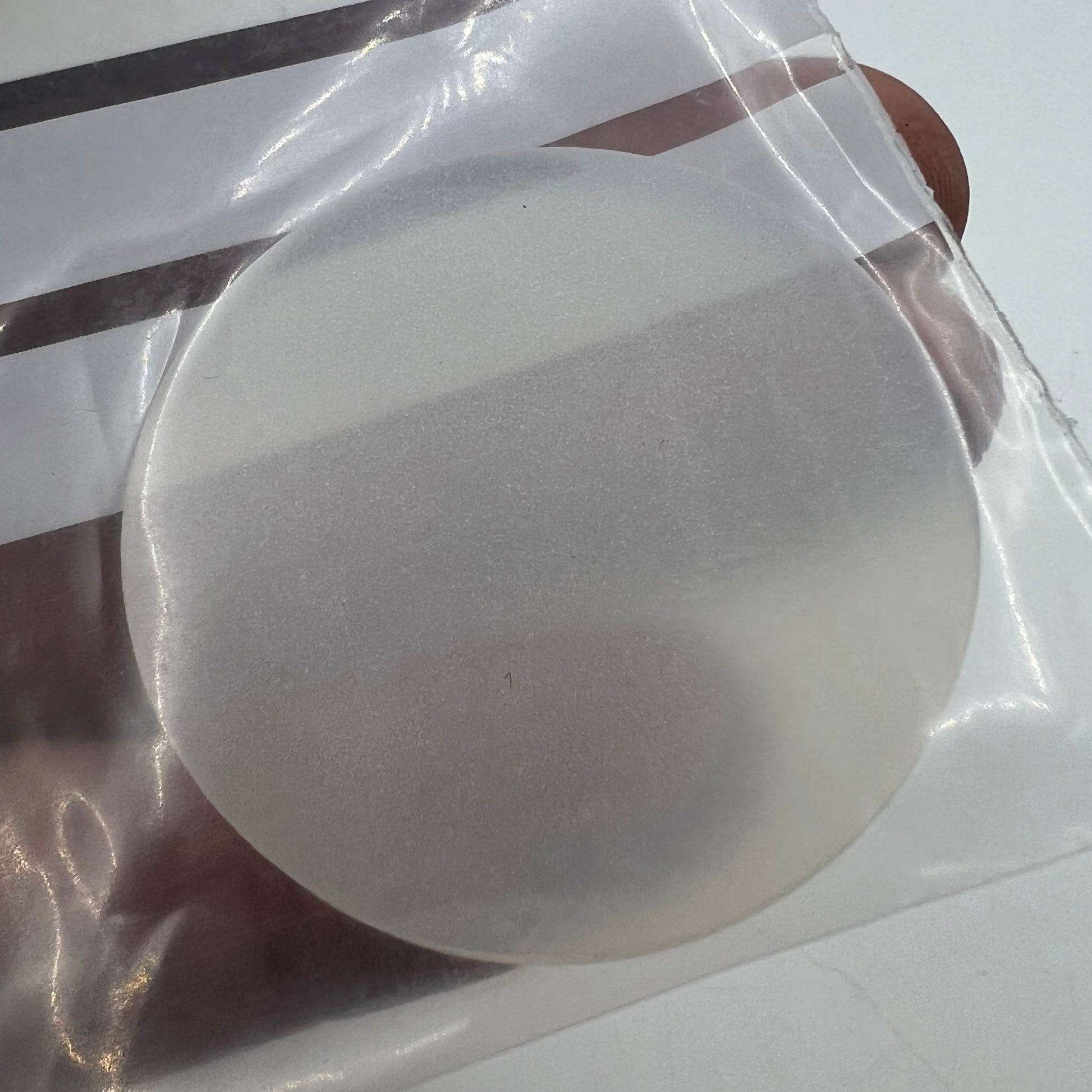 Bergeon 5393-P40 non-slip silicon cushions set for secure watch case repair and maintenance.