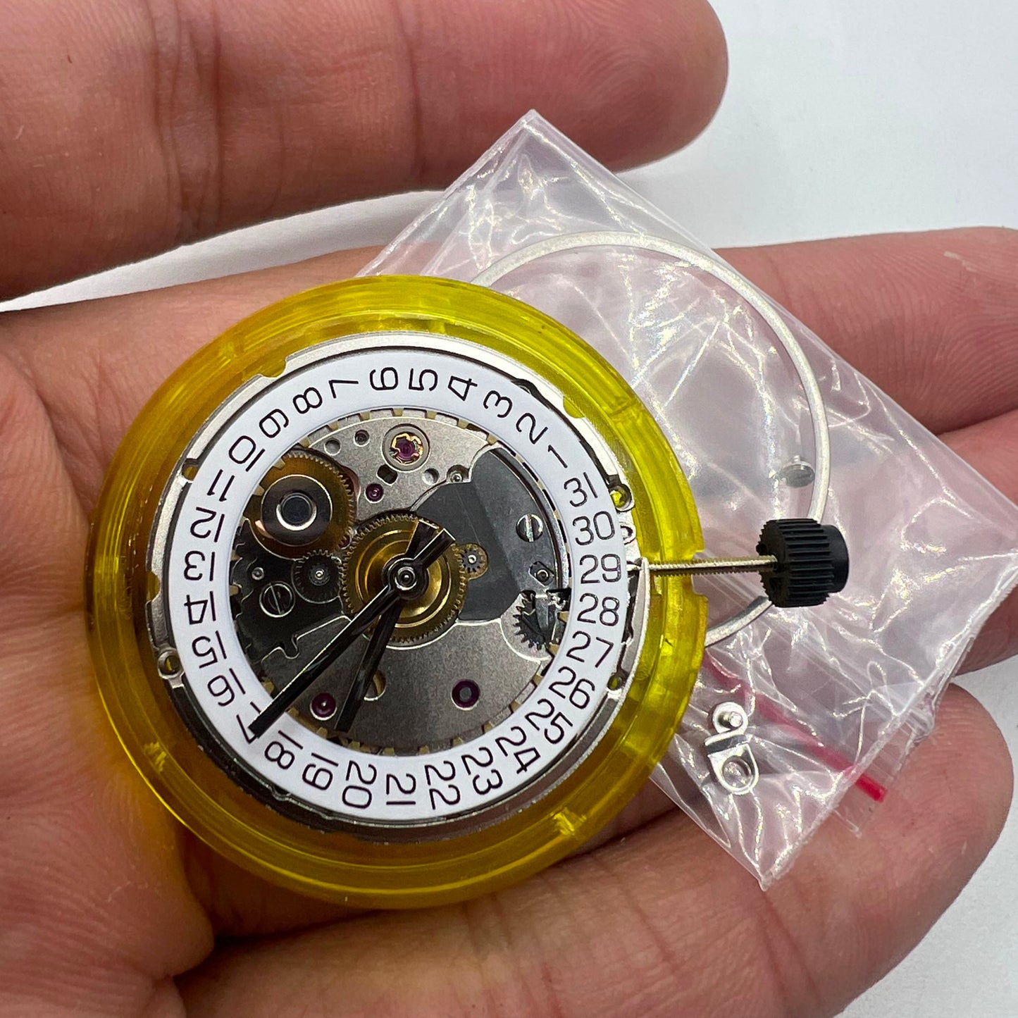 ST2130 Seagull automatic watch movement, silver, compatible with ETA 2824, 28800VPH frequency.