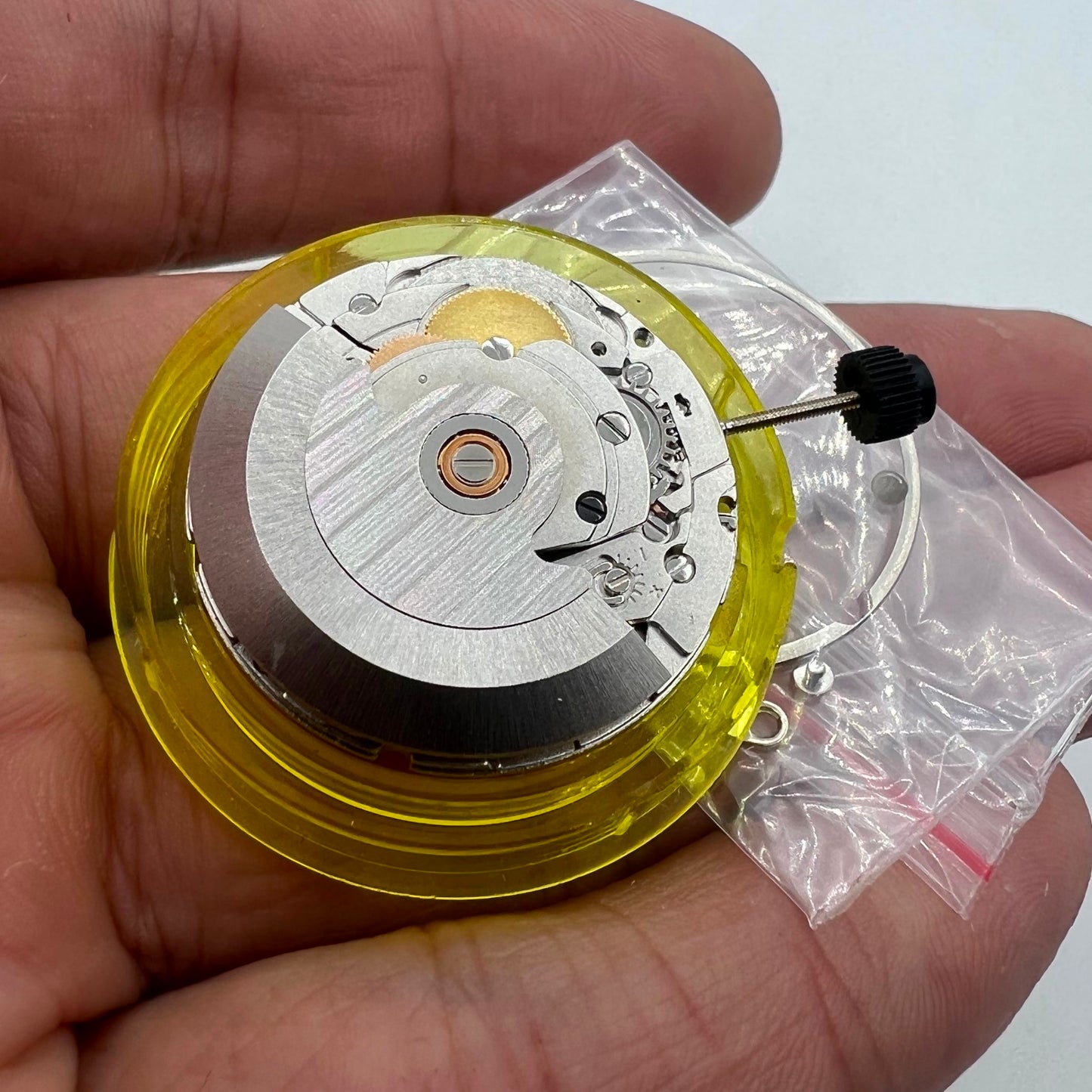 Silver ST2130 Seagull automatic watch movement compatible with ETA 2824, high precision 28800VPH frequency.