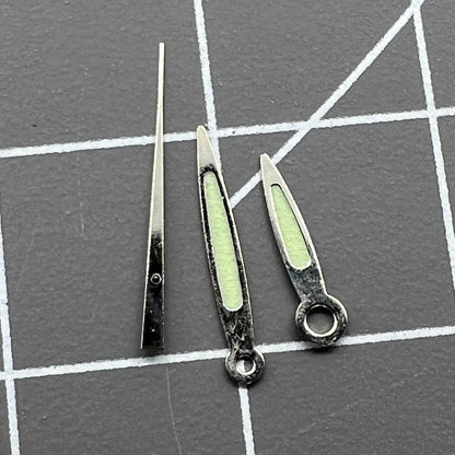 Arrow-shaped green luminous watch hands, compatible with Miyota 2035/2115 movements.