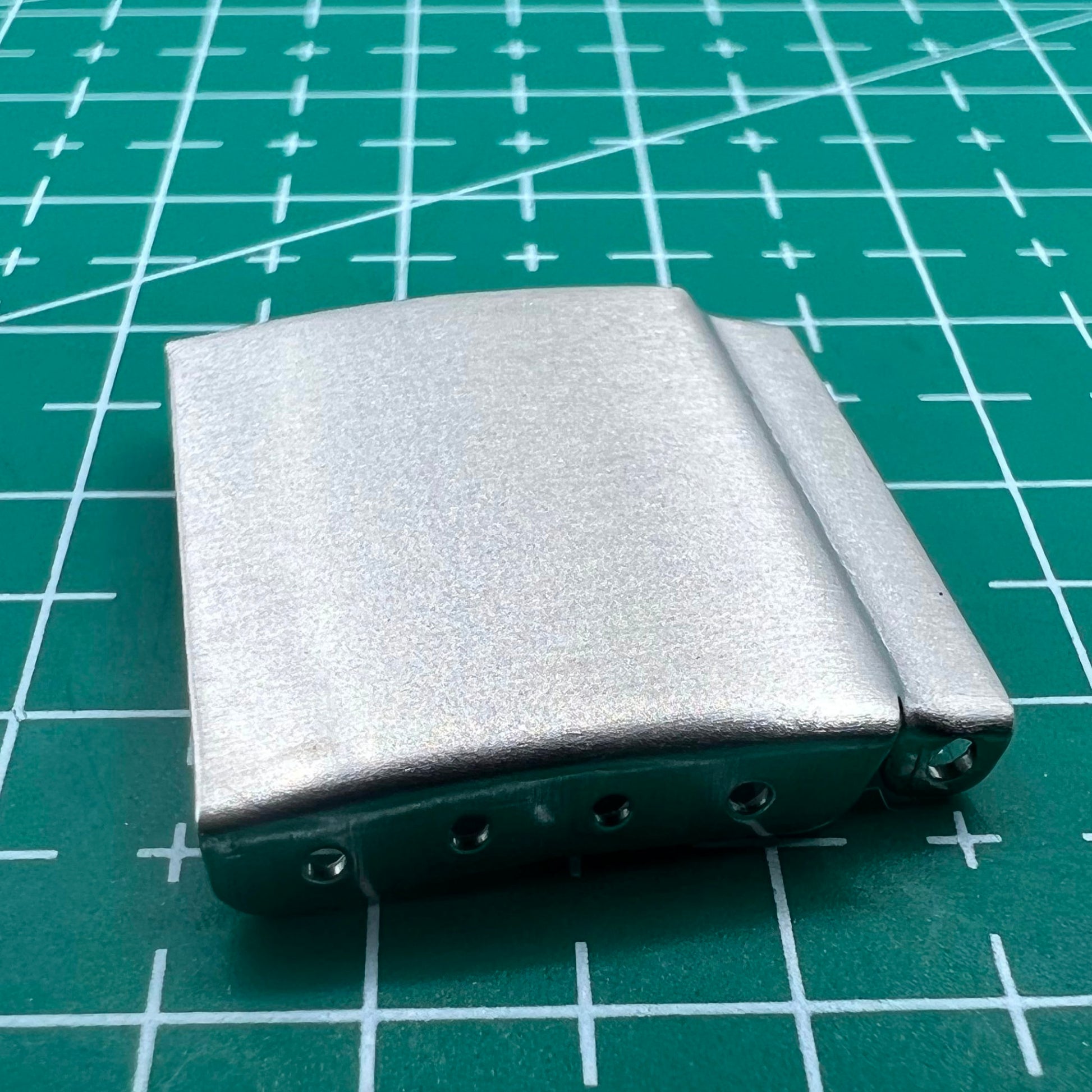 Silver watch strap extenders with clasps, set of 14 for customizable bracelet length adjustment.