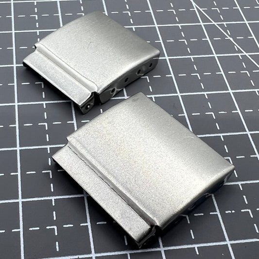 14PCS silver watch strap extenders with clasps, enhancing fit for various watch bracelets.