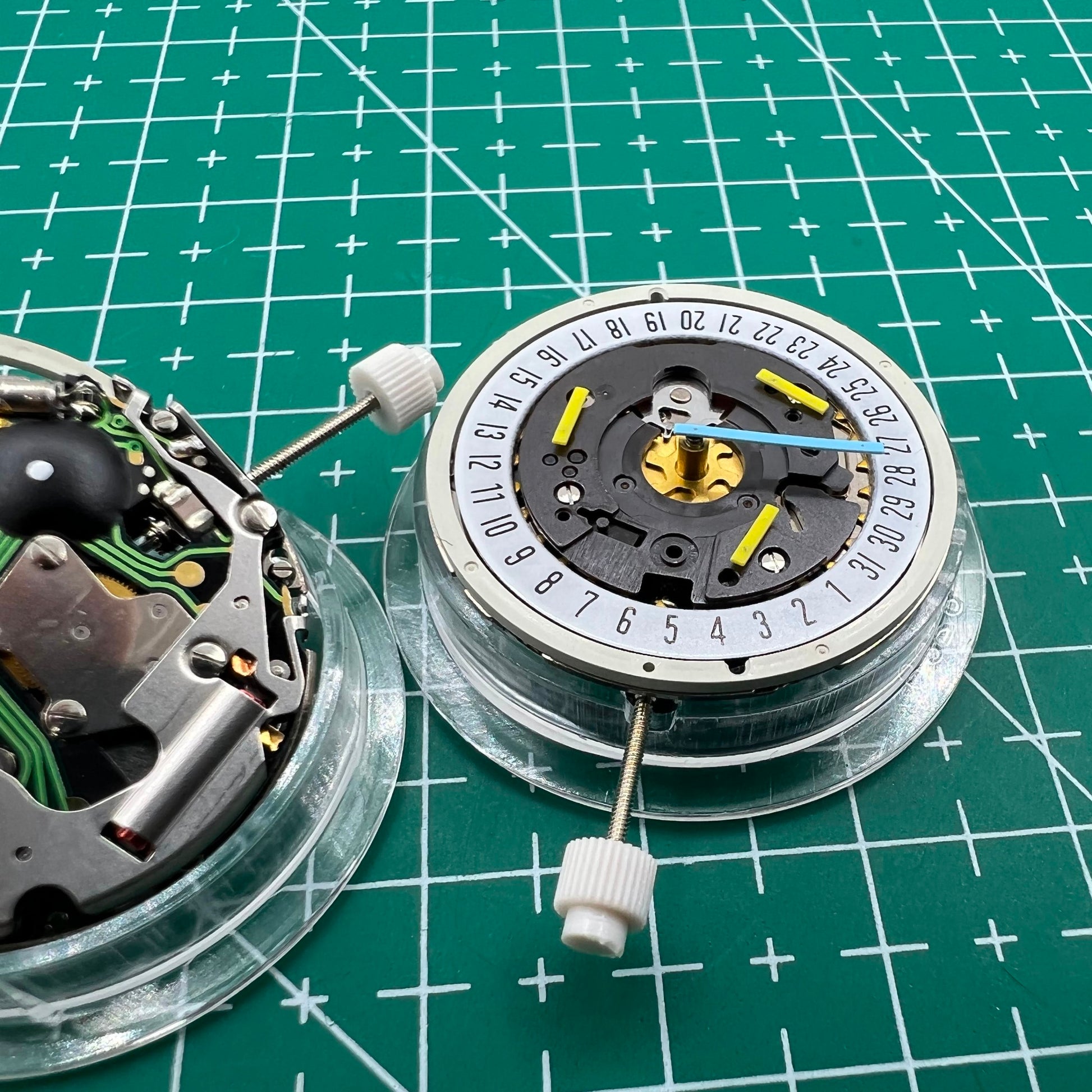 Swiss Made ISA 8162 watch accessory with date at 6, quartz movement for precise, durable timekeeping.