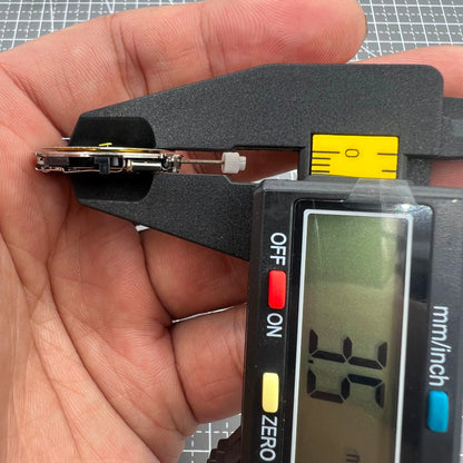 Swiss ISA 8162 quartz watch movement with date at 6, reliable replacement for precise timekeeping accessories.