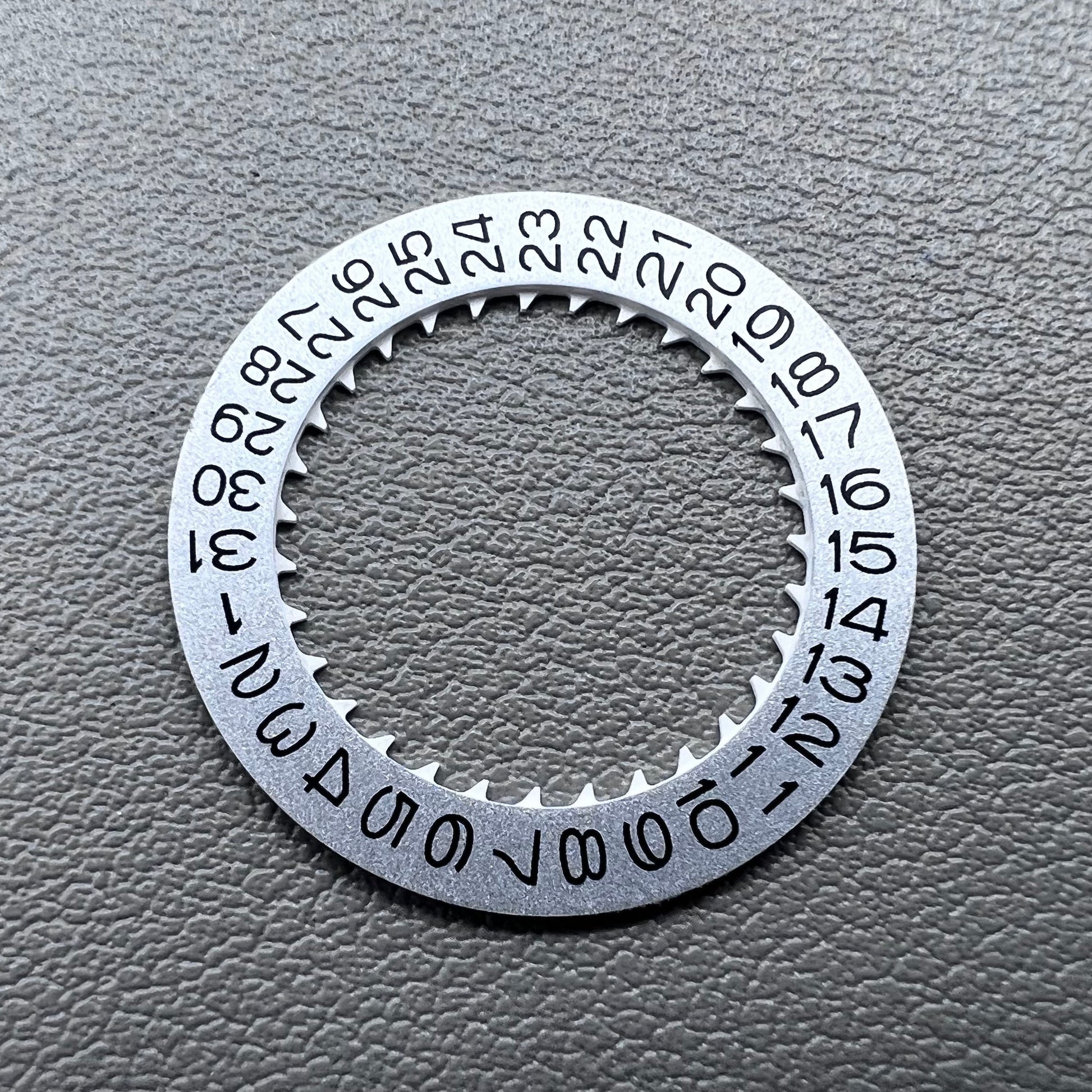Vintage silver date disk wheel compatible with NH36 NH35 mechanical movement, Crown@3.8 accessory.