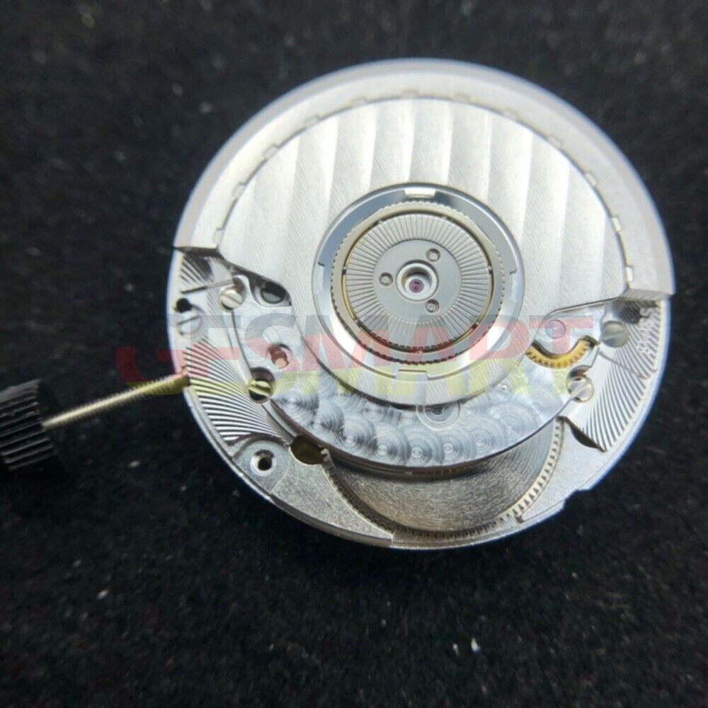 Caldenar Swiss Made ETA2892A2 V8 automatic watch movement with single calendar function.