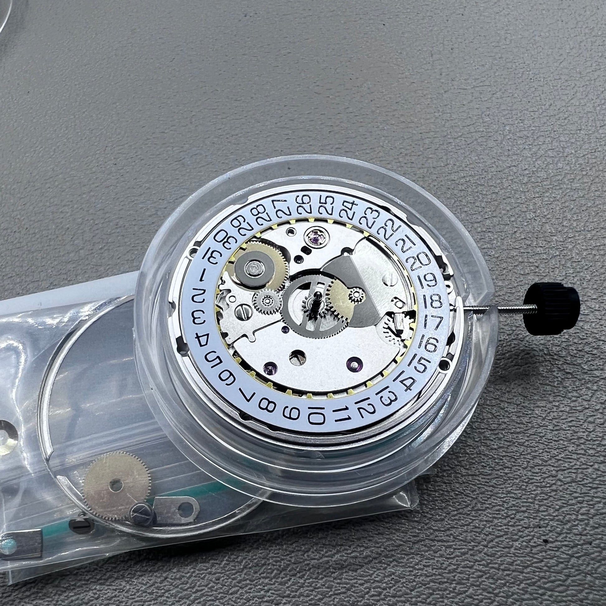 Silver ETA PT5000 mechanical watch movement, Seagull 2824 ETA2824-2 replacement part for precise timekeeping.