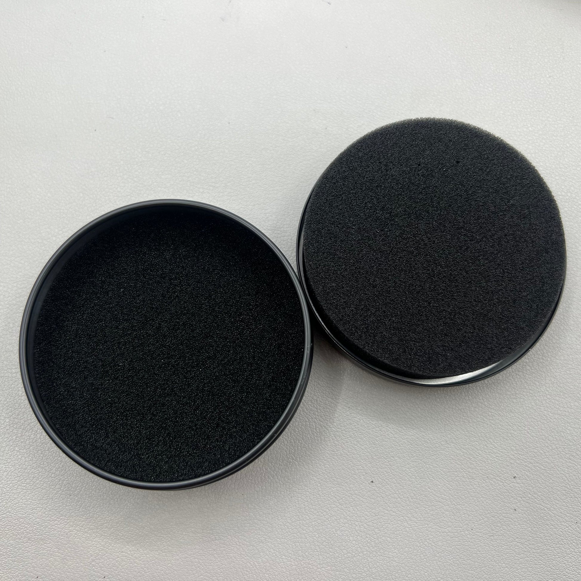 Lubri-Gaskets Abschmierfett Dichtungsdose Polster f�r O-Ring Grade A, premium sealing grease for watch accessories maintenance.
