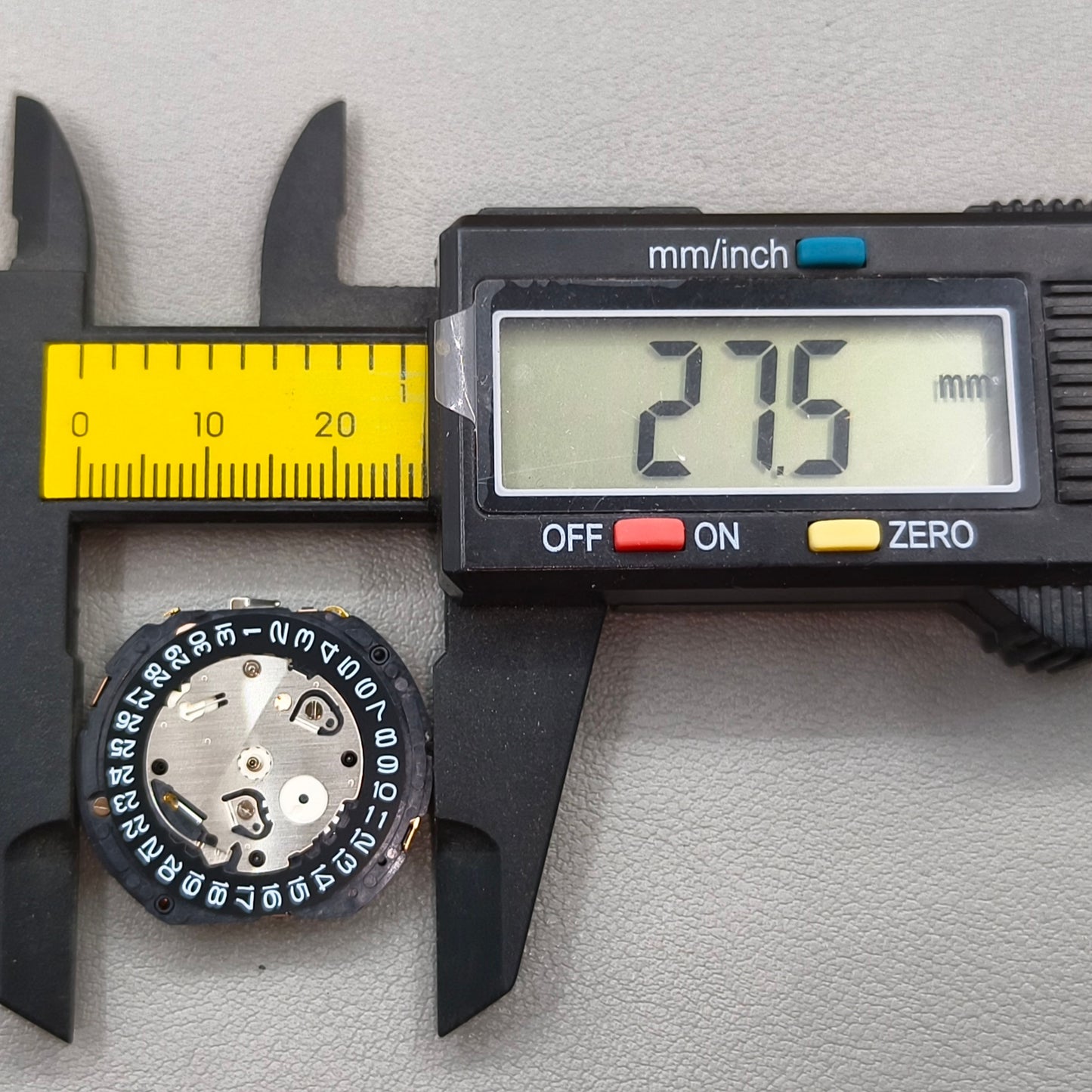 Japan Seiko 7T12A Quartz Movement Black Disk Single Calendar