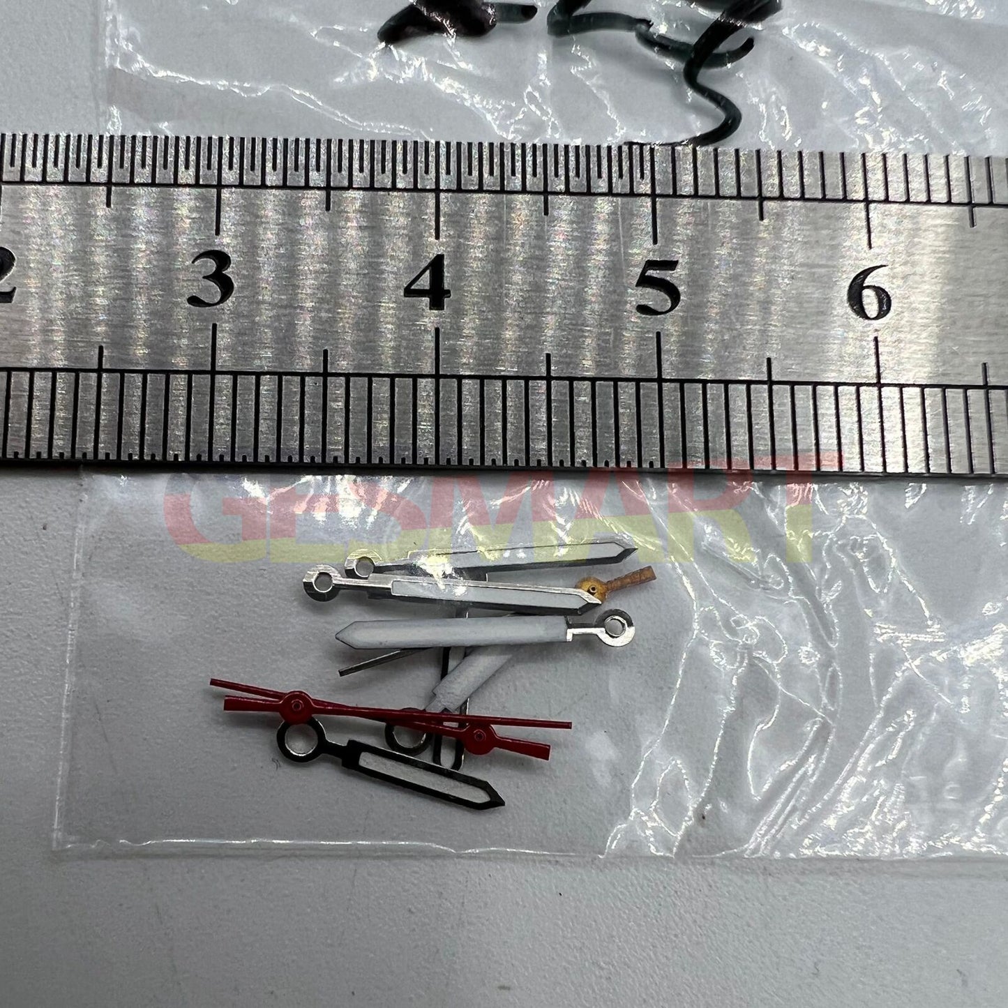 P1-H2-C22 luminous watch hands for Miyota 2035 quartz, boosting visibility in dim conditions.