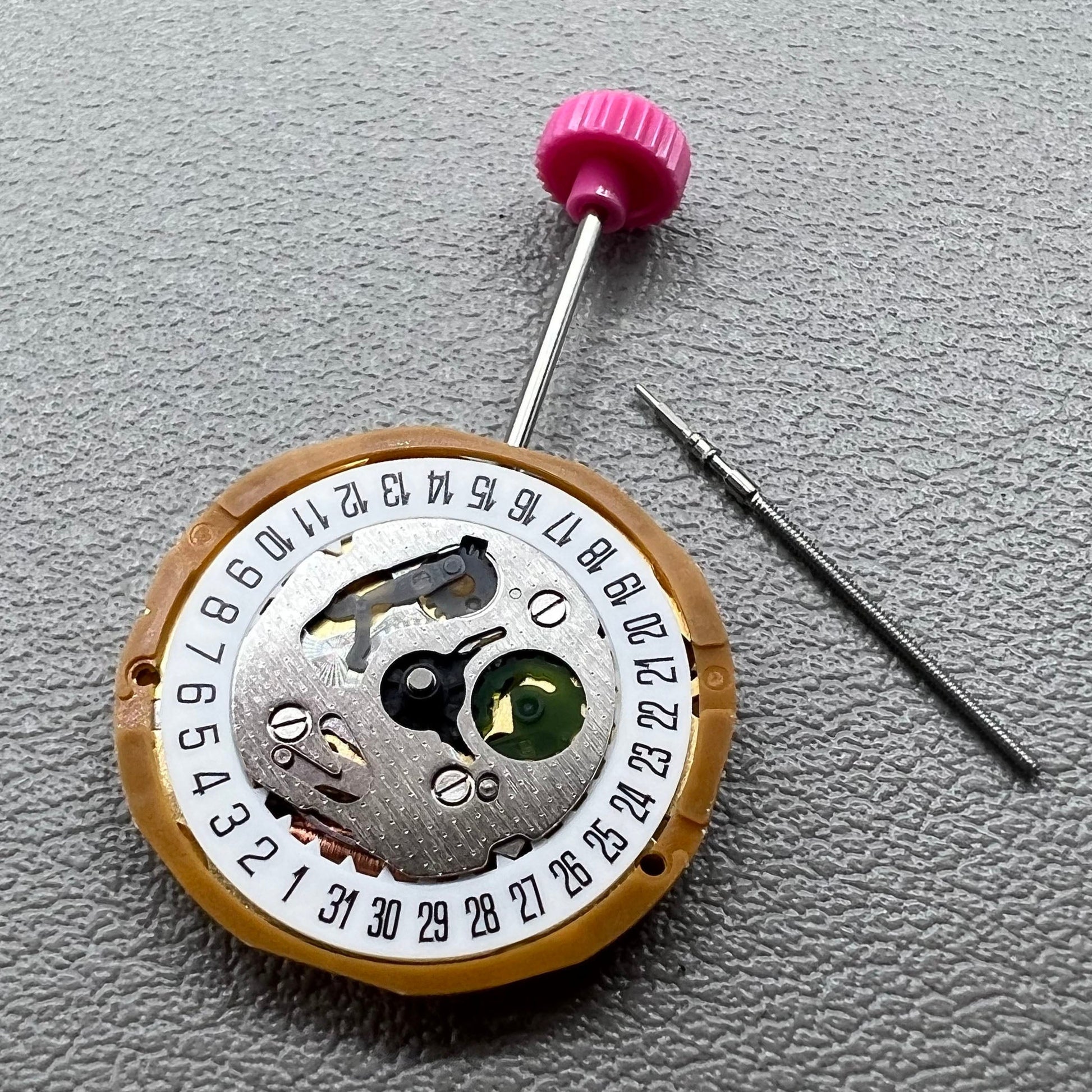 Japan Miyota Quarzwerk Uhrwerk mit Datum bei 6 Uhr, Modell 9T15, pr�zise und zuverl�ssig.