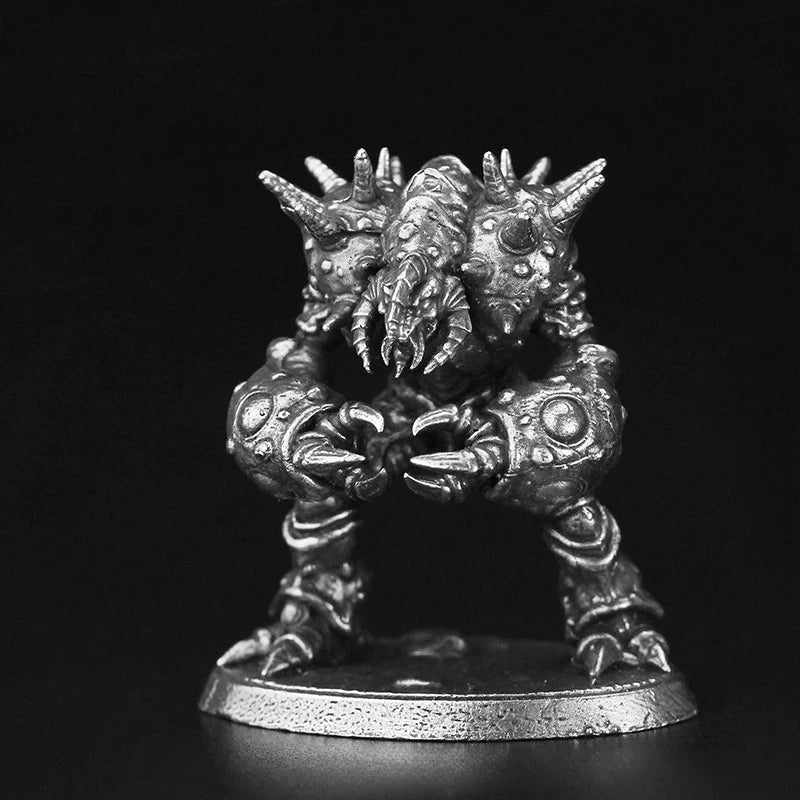 Two Headed Spiked Beast Copper Figurine White Bronze Sci-Fi Wargame 354-26