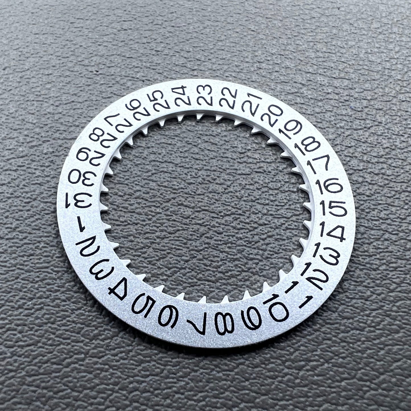 Vintage silver date disk wheel compatible with NH36 NH35 mechanical movement, Crown@3.8 accessory.
