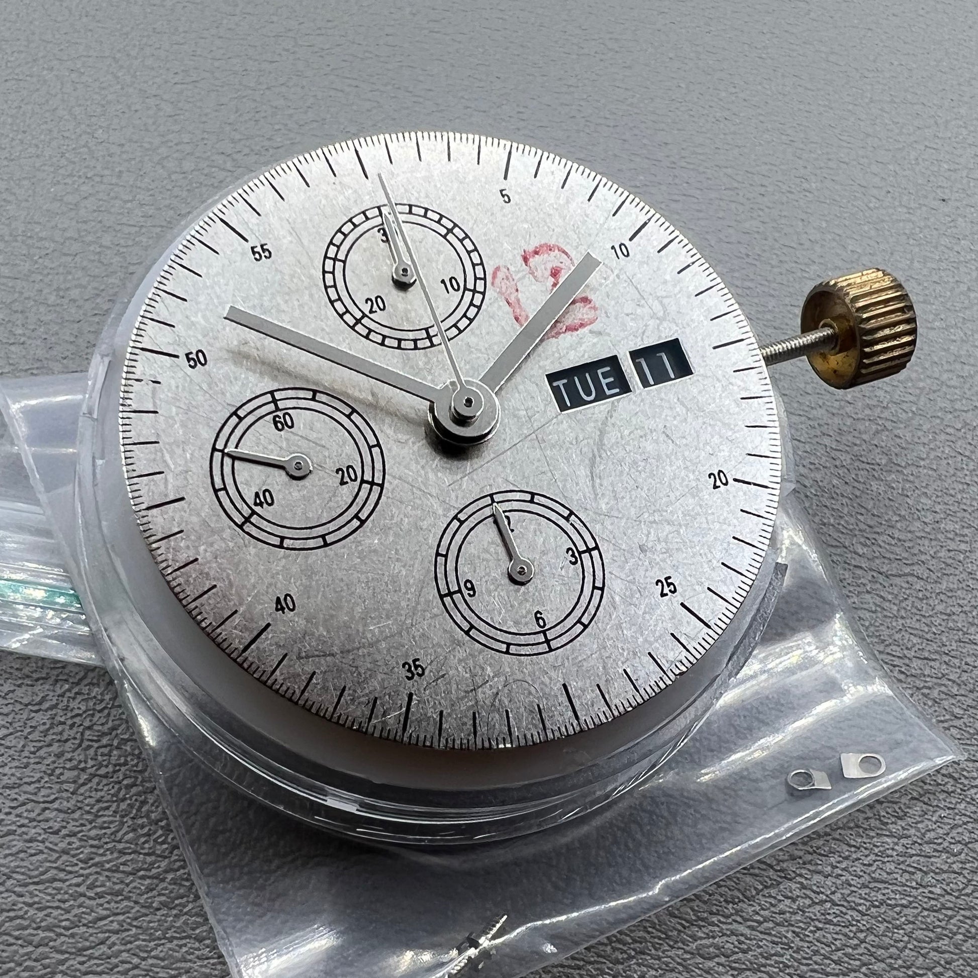 China 7750 automatic chronograph movement with date, day, and small second at 9 o'clock for watch accessories.
