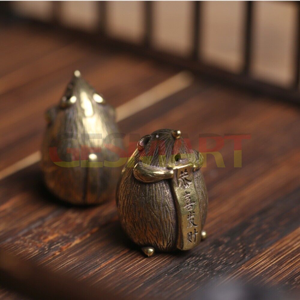 Hand-carved solid copper bronze mouse censer, elegant decorative trinket for watch accessory display.