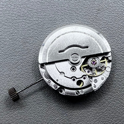 Dandong Silver automatic watch accessory showcasing precise mechanical movement with second stop feature.
