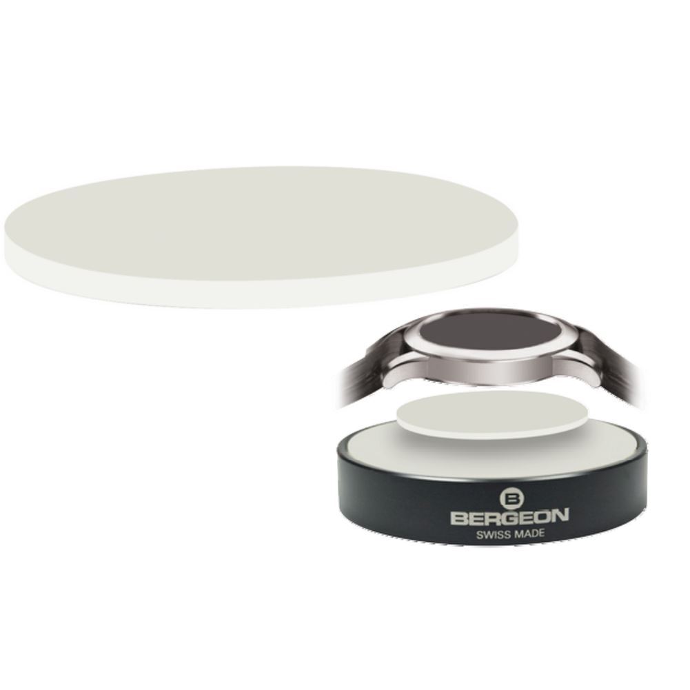 Set of 2 Bergeon 5393-P40 non-slip silicon case cushions for precise watch repair.