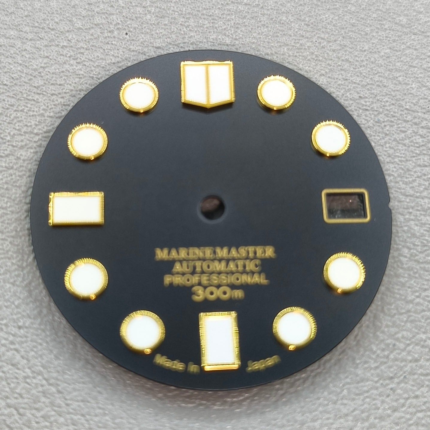 28.50mm Watch Dial with Green Luminous Suitable for NH35 Movement