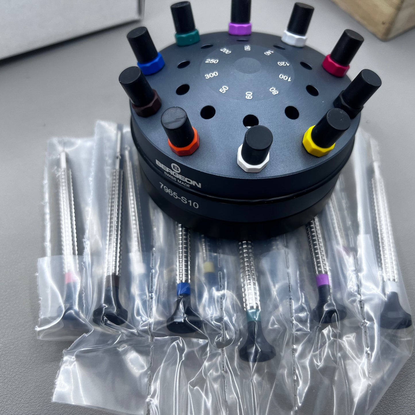 Swiss Bergeon 7965-S10 Set Of 10 Screwdrivers With Rotating Stand