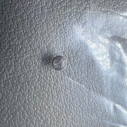 Set of 2 rotor oscillating weight screws for 7009 7S26#570S movement, compatible watch accessory.