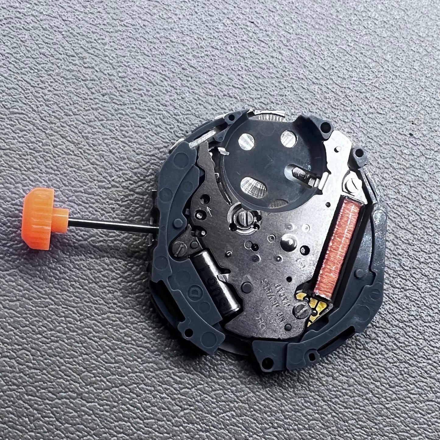 Japan 2F10A Quartz Movement 3 Hands Single Calendar