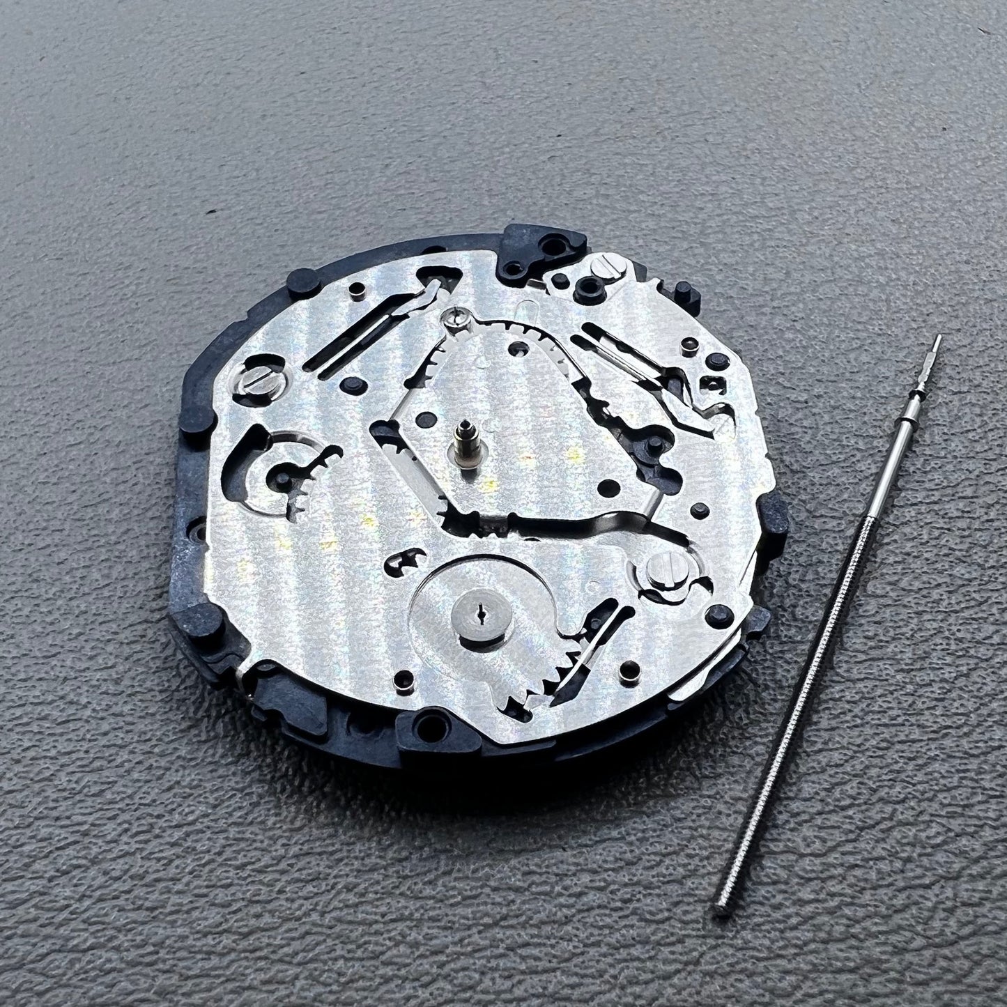 Japan VX7P VX7PE quartz movement watch part, precise timekeeping for watch accessories.