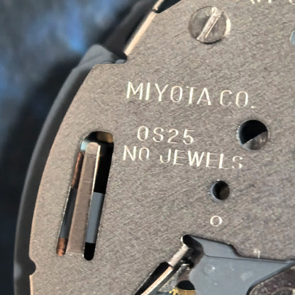 Miyota OS25 0S25 Quartz Movement Date at 4 Japan Movement