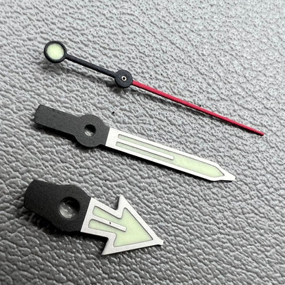 Red second hand watch hand with C3 lume, designed for Tuna NH35/36 NH70/72 SKX007 models, high visibility.