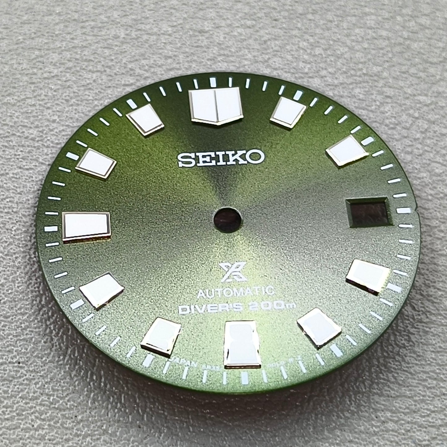 28.6mm Watch Dial Green Modified Diving Green Luminous for NH35 NH36